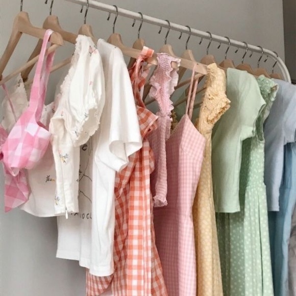 Meet your Posher, Jessica - Picture 1 of 1